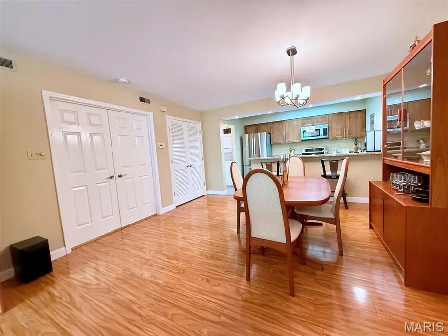 4235 W Pine Boulevard #21, Saint Louis, MO 63108 - #2
