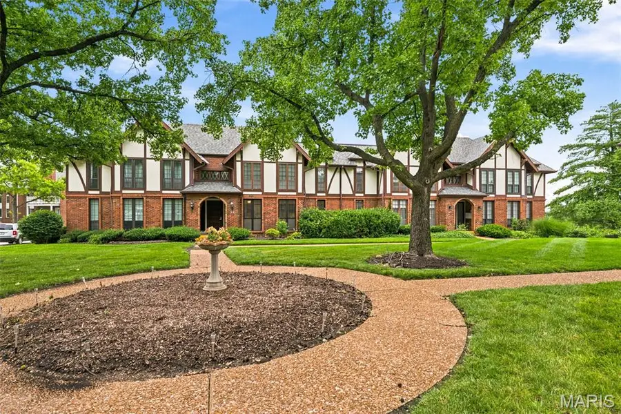 929 Claytonbrook Drive #2, Ballwin, MO 63011 - #3