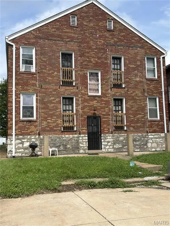 8814 Riverview Boulevard, Saint Louis, MO 63147 - #2
