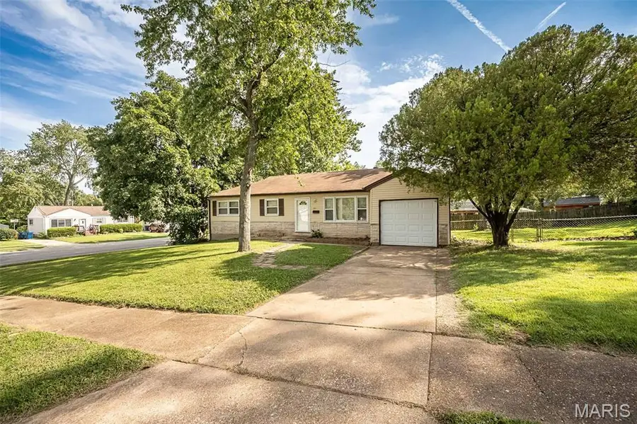 1115 Forestwood Drive, Ferguson, MO 63135 - #2