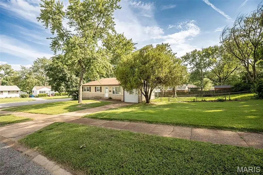 1115 Forestwood Drive, Ferguson, MO 63135 - #3