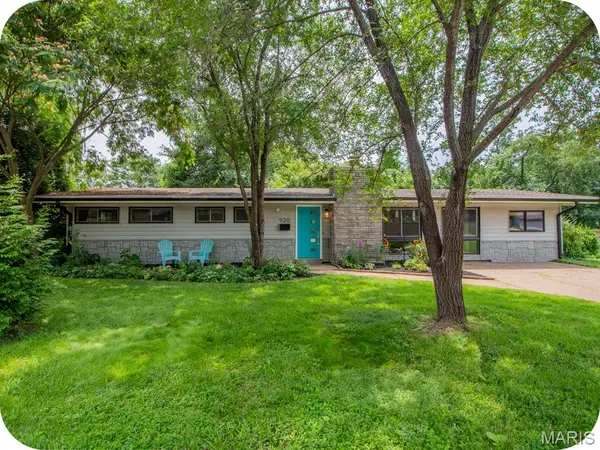 920 Volz Drive, Crestwood, MO 63126