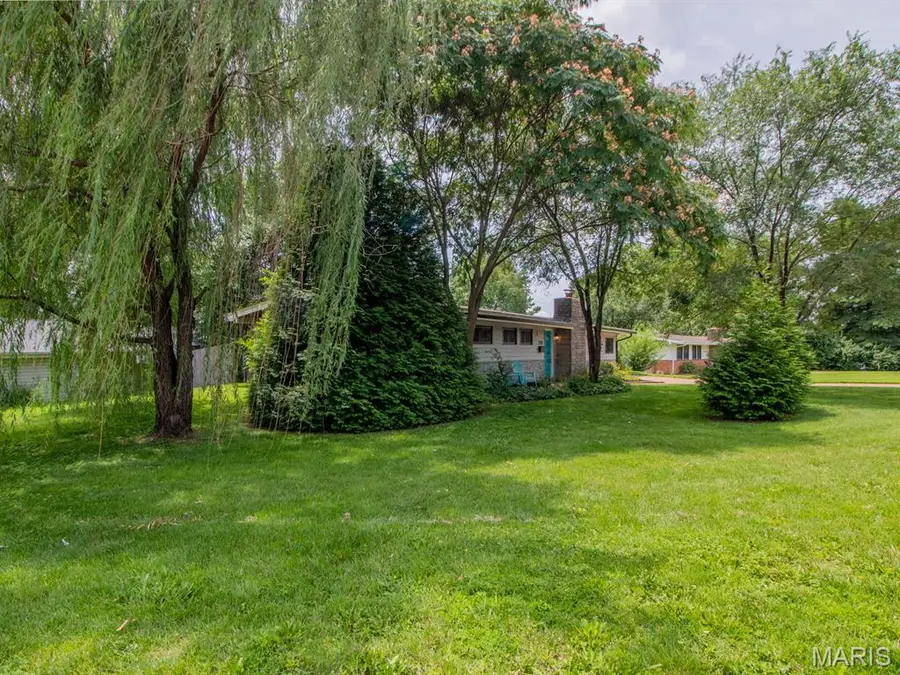 920 Volz Drive, Crestwood, MO 63126 - #3