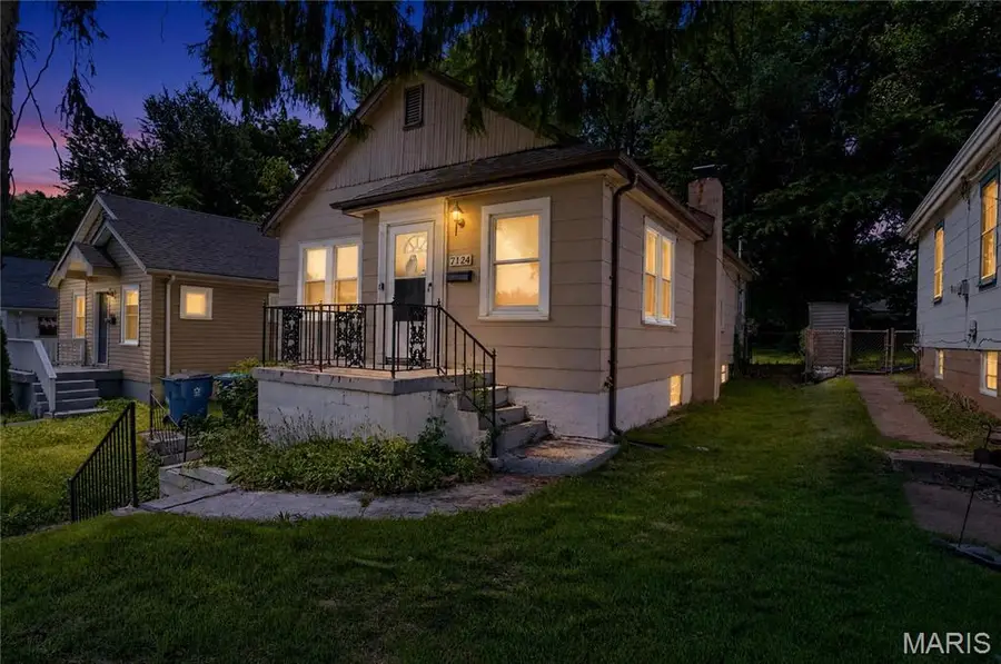 7124 Dawson Place, Jennings, MO 63136 - #3