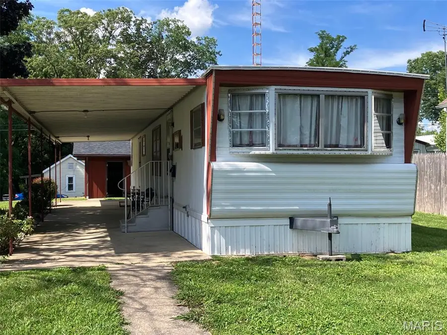 291 Fairfax Street, Carlyle, IL 62231 - #3