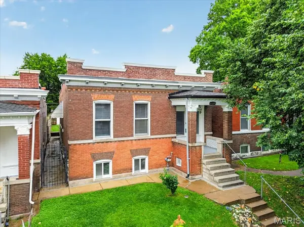 4629 Alaska Avenue, St Louis, MO 63111