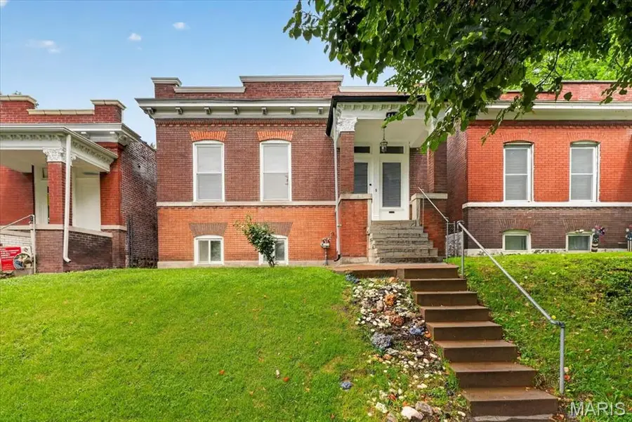 4629 Alaska Avenue, Saint Louis, MO 63111 - #2