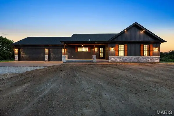 16637 Durango Drive, Warrenton, MO 63383