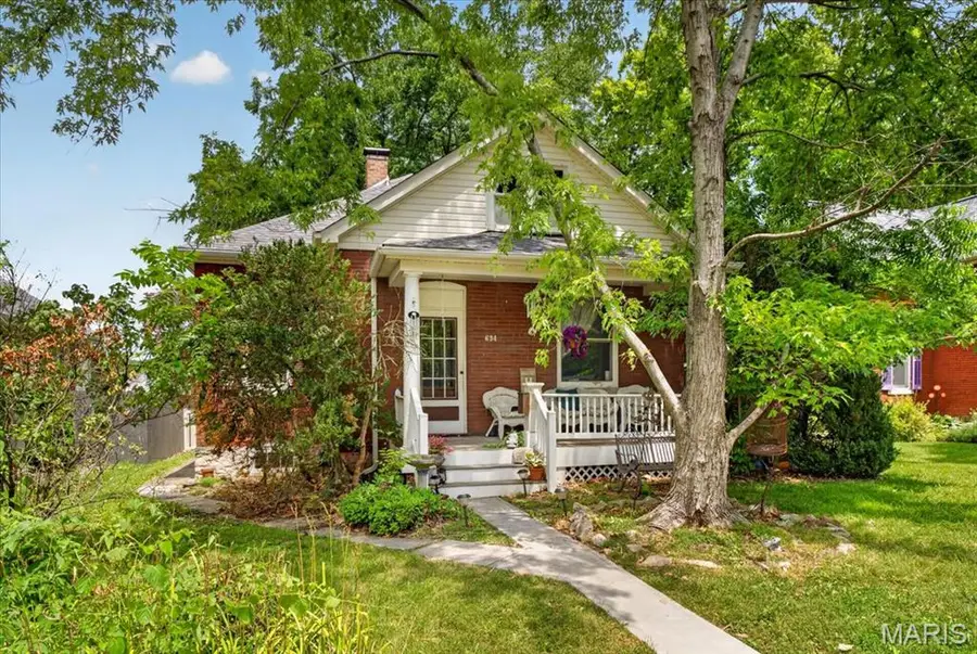 634 N Metter Avenue, Columbia, IL 62236 - #2