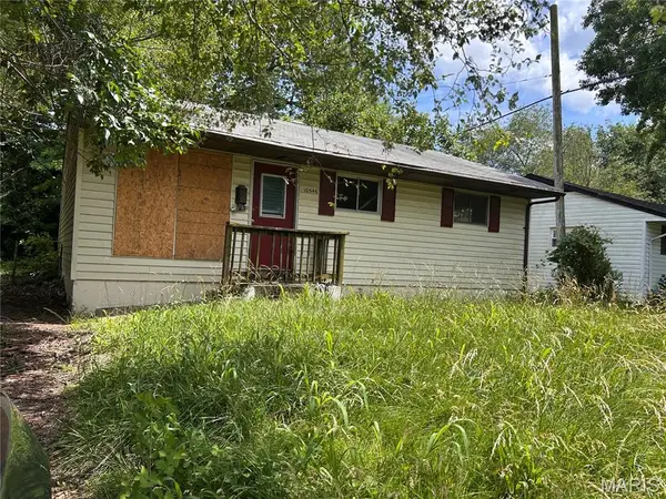 10546 Spring Garden Drive, St Louis, MO 63137