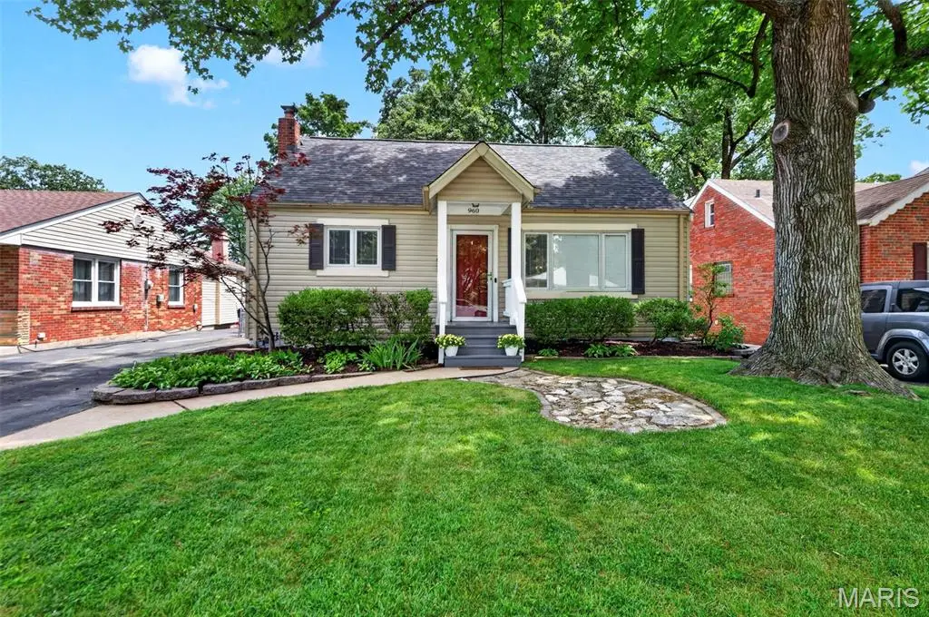 960 Briarton Drive, Saint Louis, MO 63126 - #1