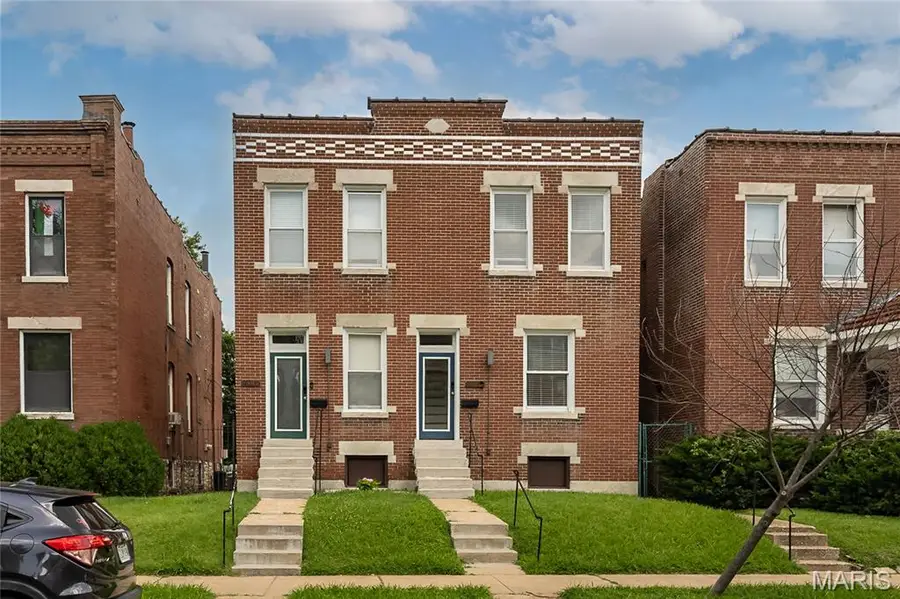 4015 Shenandoah Avenue, Saint Louis, MO 63110 - #2