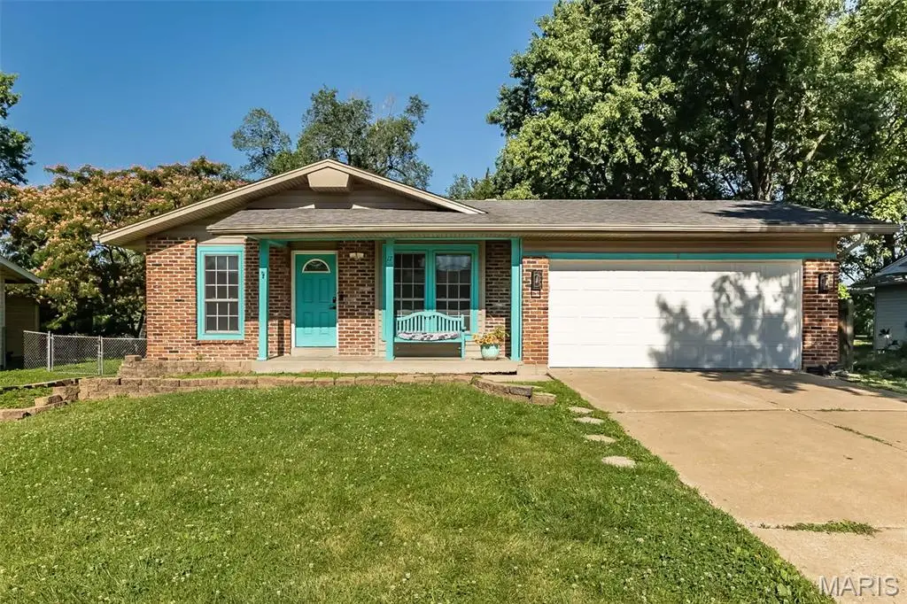 17 Oak Knoll Drive, Saint Peters, MO 63376 - #1