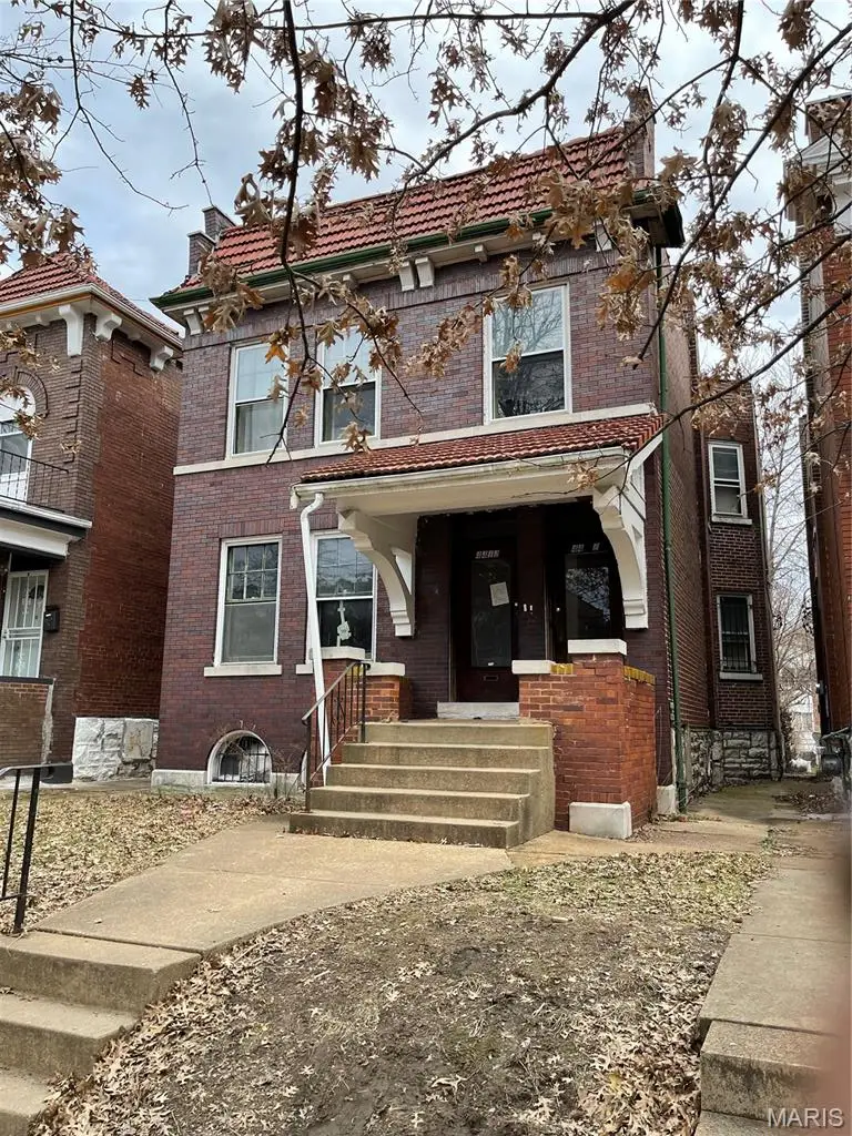 4412 Clarence Avenue, Saint Louis, MO 63115 - #1