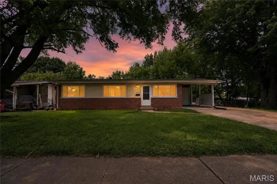 2245 Saint Catherine Street, Florissant, MO 63033 - #2