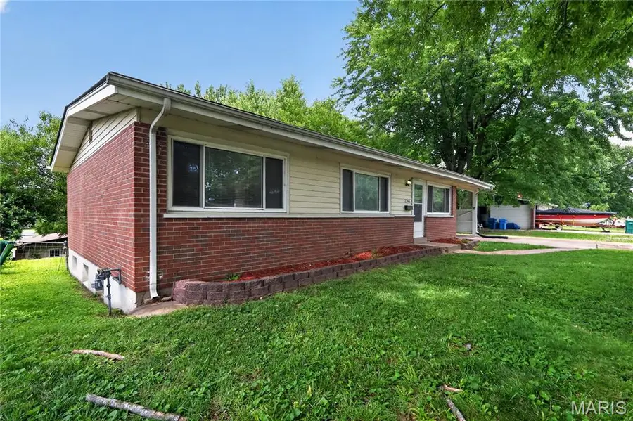 2245 Saint Catherine Street, Florissant, MO 63033 - #3