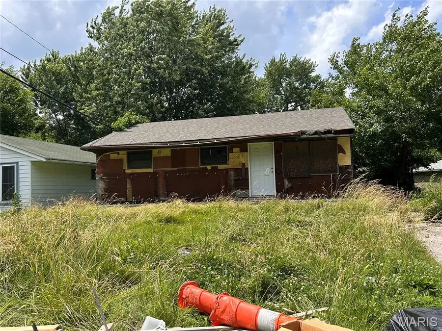 10609 Spring Garden Drive, Saint Louis, MO 63137 - #2