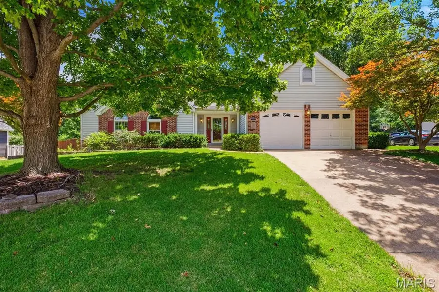 7811 Grantwood Oaks Court, Saint Louis, MO 63123 - #3