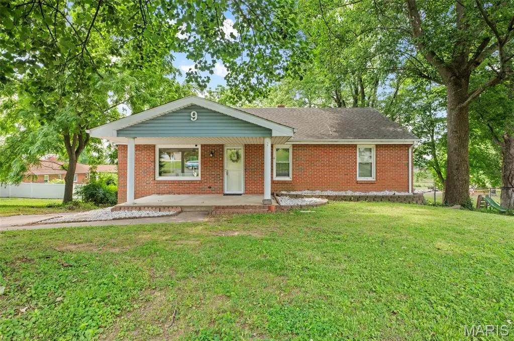 9 W Woodland Drive, East Alton, IL 62024 - #1