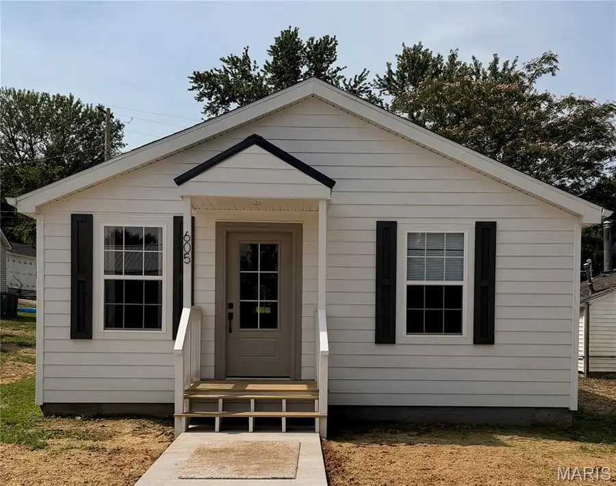 605 Court Street, Bloomfield, MO 63825 - #2