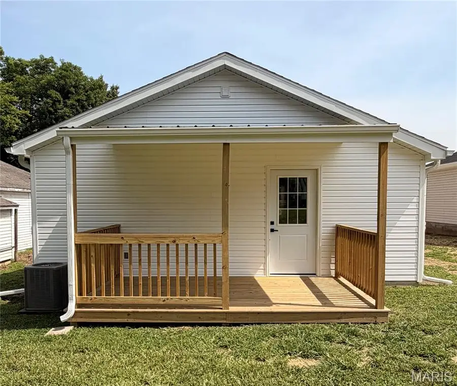 605 Court Street, Bloomfield, MO 63825 - #3