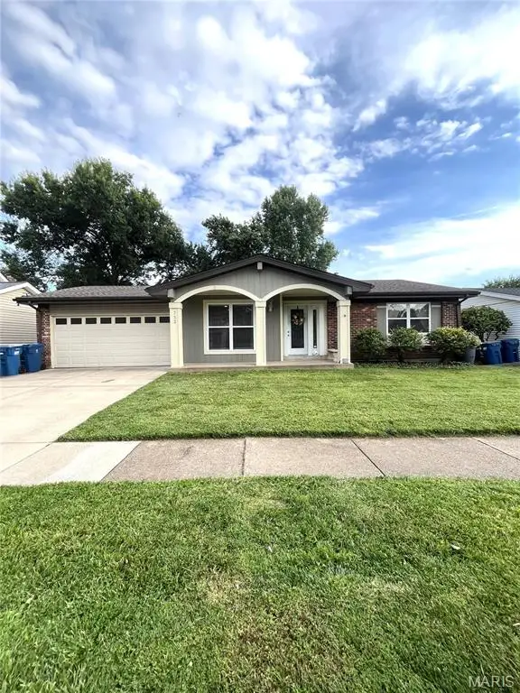 732 Woodrun Drive, Ballwin, MO 63021 - #1