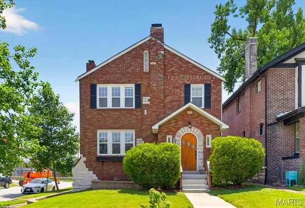 5800 Pershing Avenue, St Louis, MO 63112