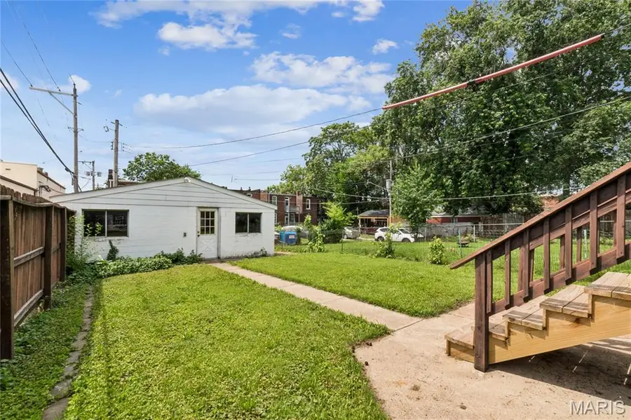 4916 Berthold Avenue, Saint Louis, MO 63110 - #3