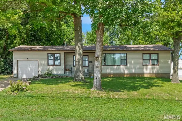 435 N Main Street, St Clair, MO 63077