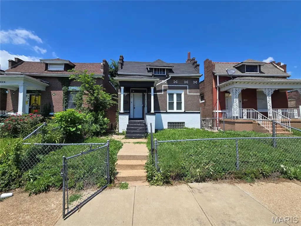 1403 Walton Avenue, Saint Louis, MO 63113 - #1