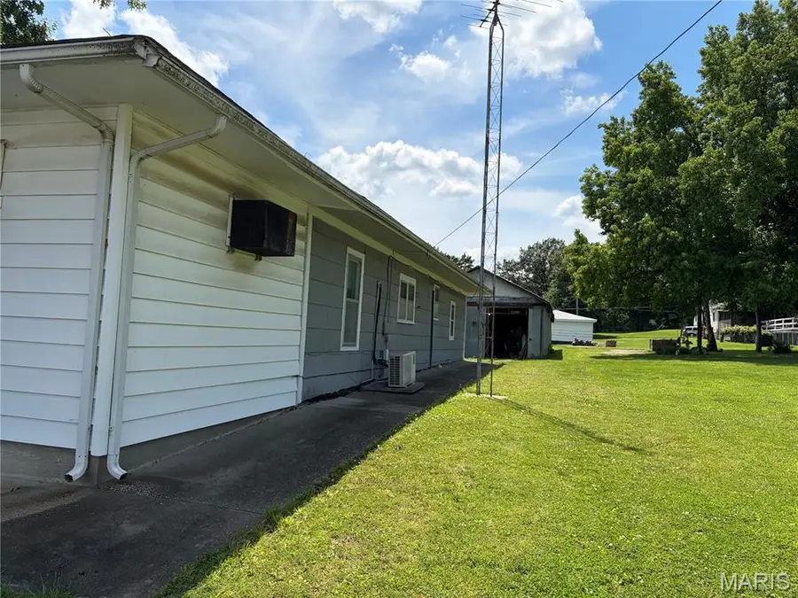 110 Water Street, Taylor Springs, IL 62089 - #3