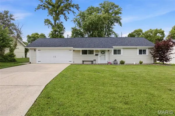 501 Prince Charles Drive, O'Fallon, MO 63366