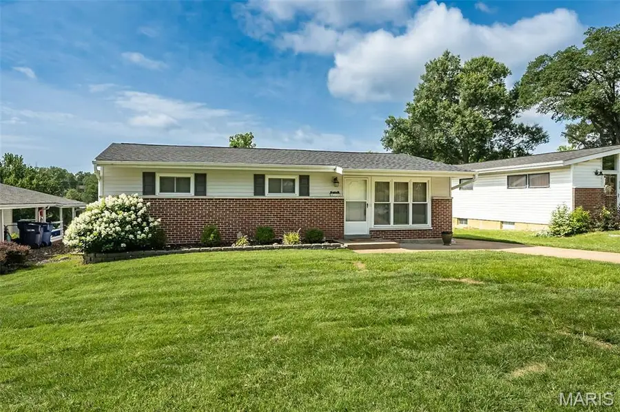 612 Acorn Drive, Crestwood, MO 63126 - #2