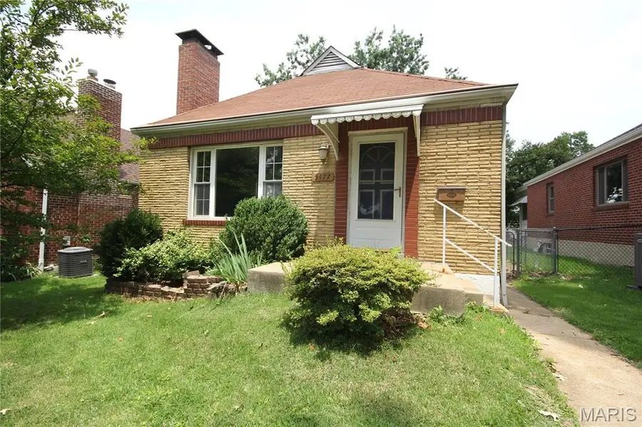 5477 Oleatha Avenue, Saint Louis, MO 63139 - #2