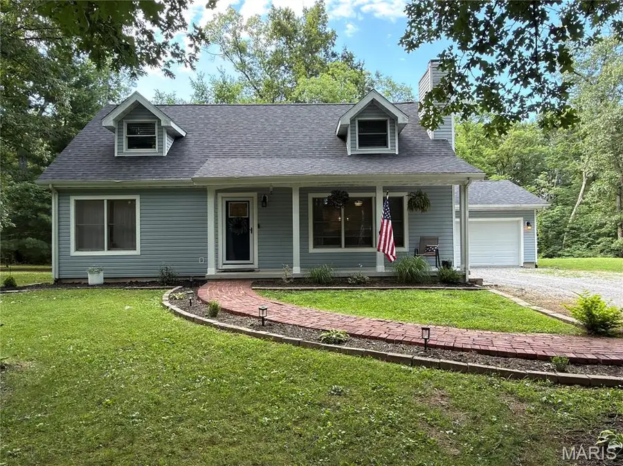 1322 Moore Street, Greenville, IL 62246 - #2