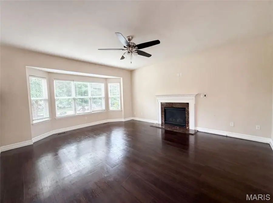 819 Harding Street, Saint Peters, MO 63376 - #3