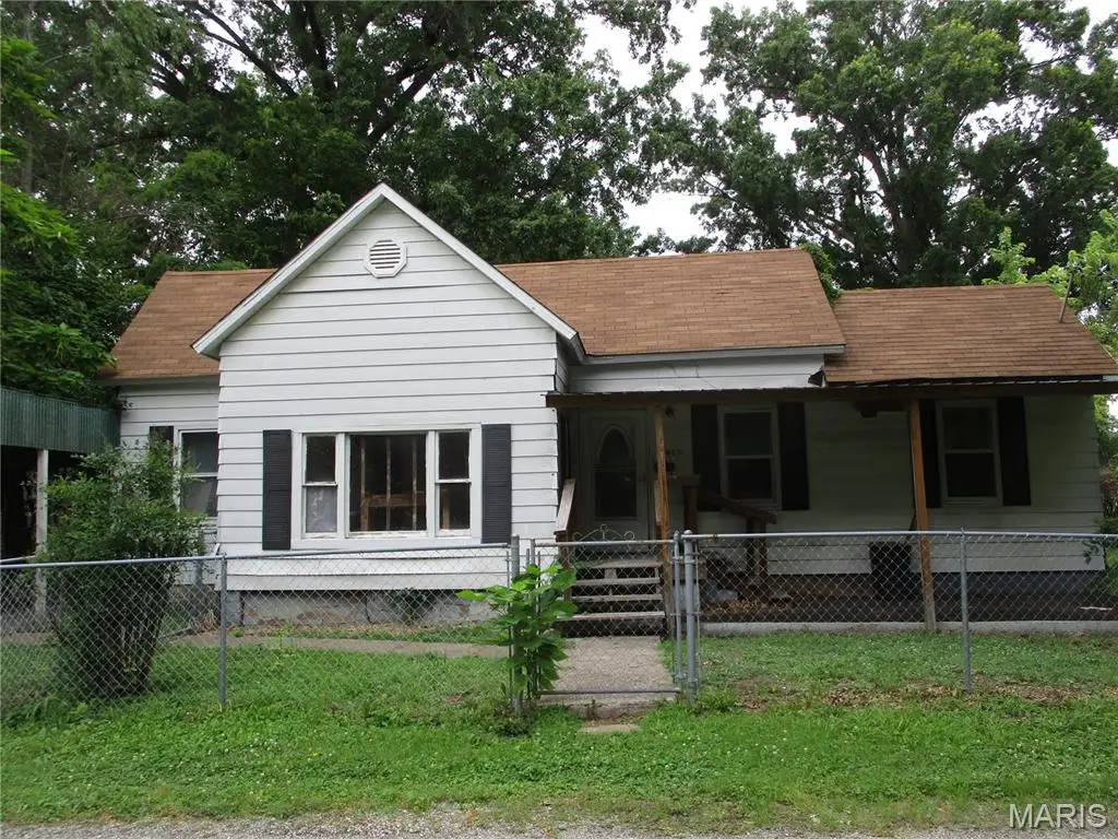 415 Park Avenue, Sparta, IL 62286 - #1