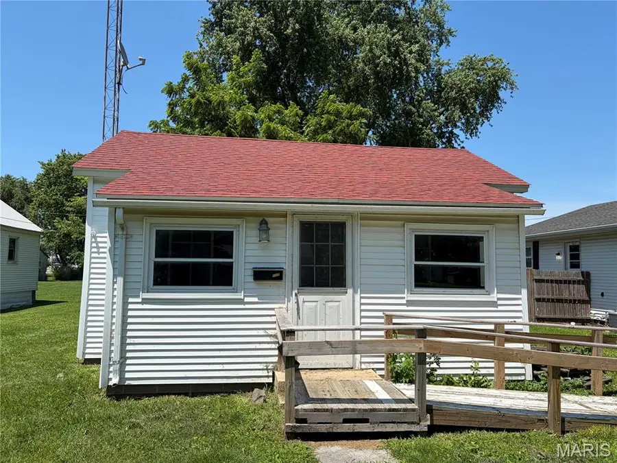 117 S Grant Street, Litchfield, IL 62056 - #3