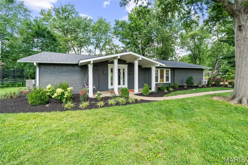 1221 Warson Pines Drive, Saint Louis, MO 63132 - #1