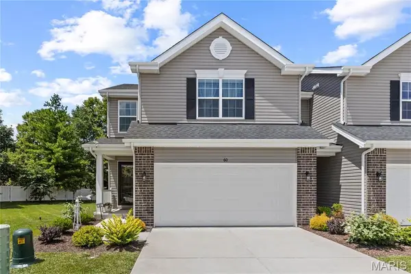 60 Richmond Center Court, St Peters, MO 63376