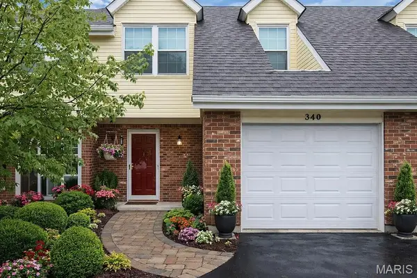 340 Devonshire Court #D, St Peters, MO 63376