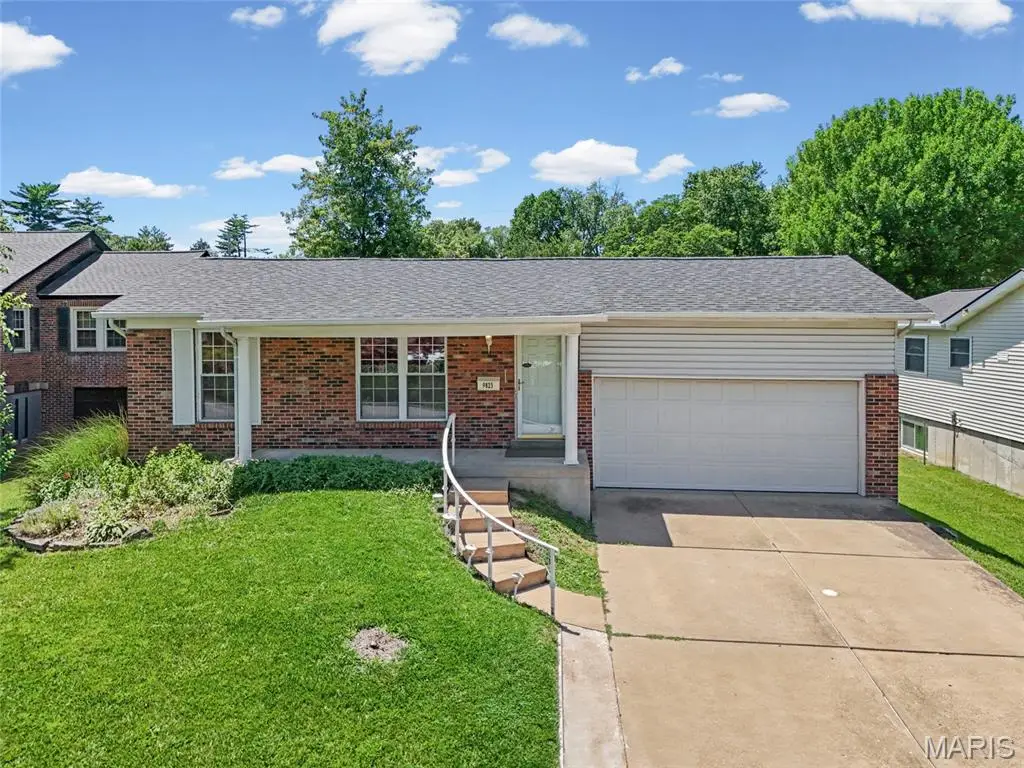 9823 Wil Bes Drive, Saint Louis, MO 63123 - #1
