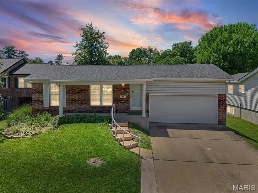 9823 Wil Bes Drive, Saint Louis, MO 63123 - #2