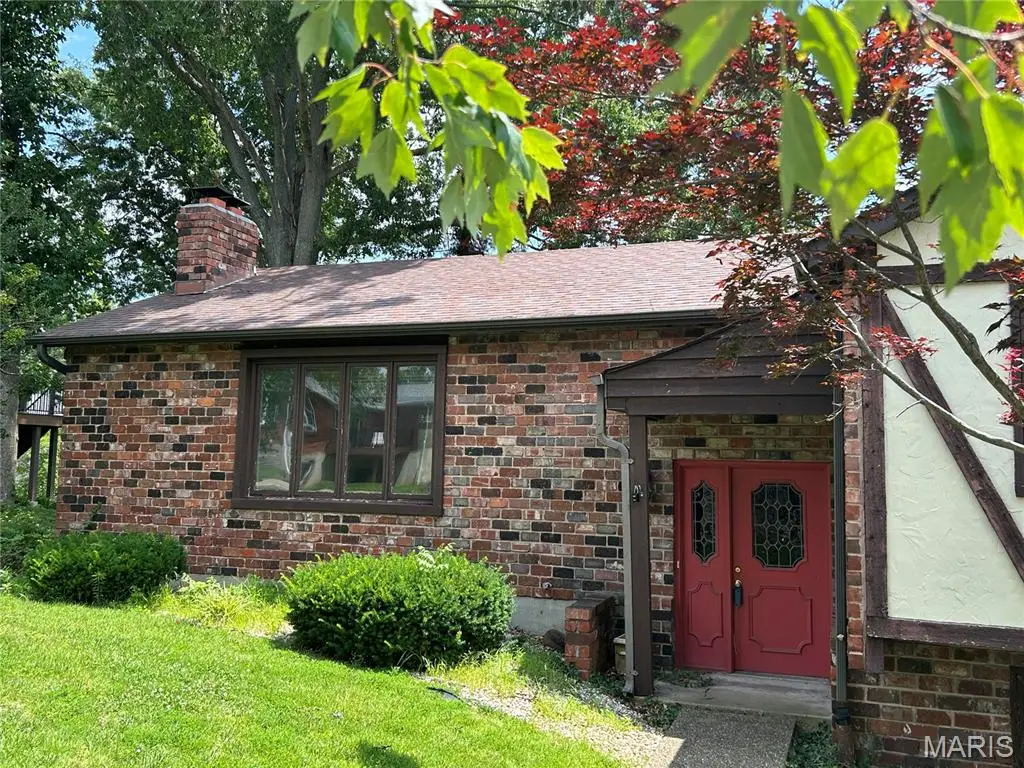 5810 Flaming Leaf Court, Saint Louis, MO 63129 - #1