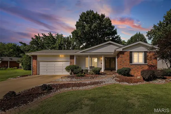 5106 River Aire Drive, Godfrey, IL 62035