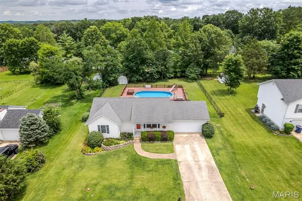 7712 Meadow View Circle, Union, MO 63084