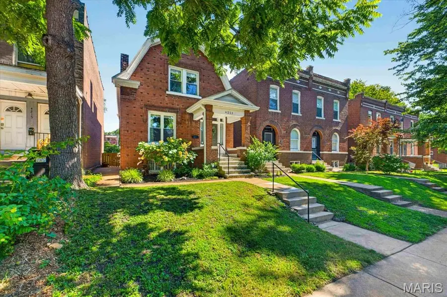 4211 Hartford Street, Saint Louis, MO 63116 - #2