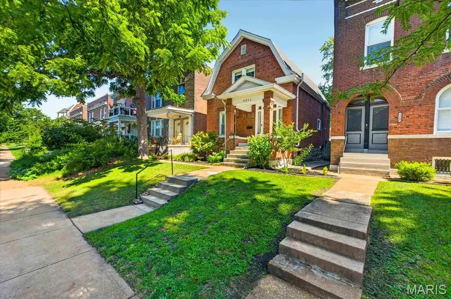 4211 Hartford Street, Saint Louis, MO 63116 - #3