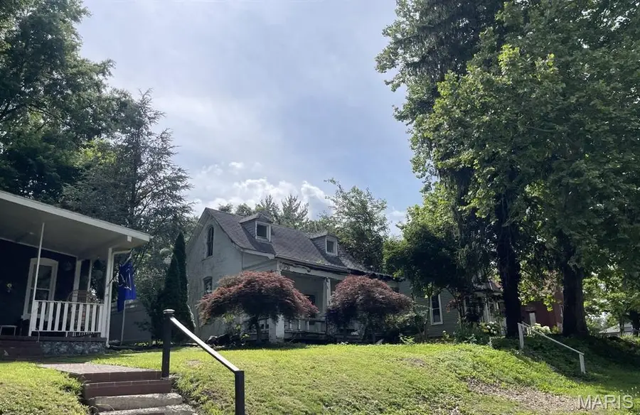 517 Park Avenue, Belleville, IL 62220 - #3