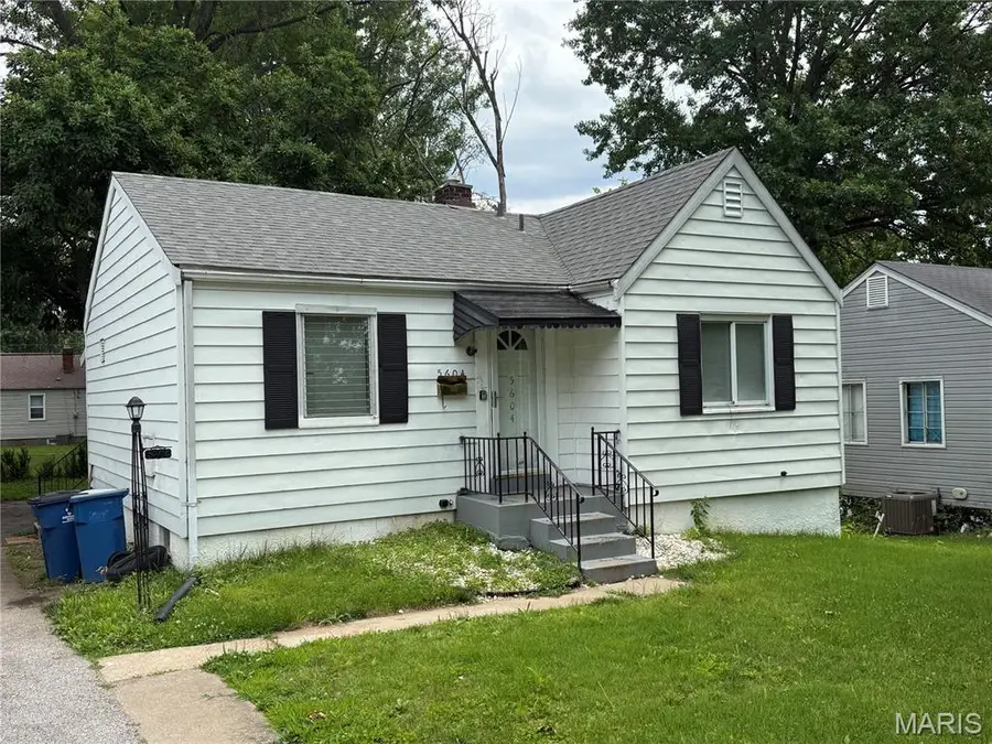 5604 Sunbury Avenue, Country Club Hills, MO 63136 - #2